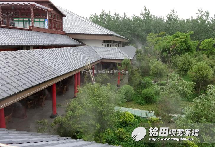农庄外餐厅越热越火？高压人造雾系统，除尘降温又造景，客人都爱坐户外
